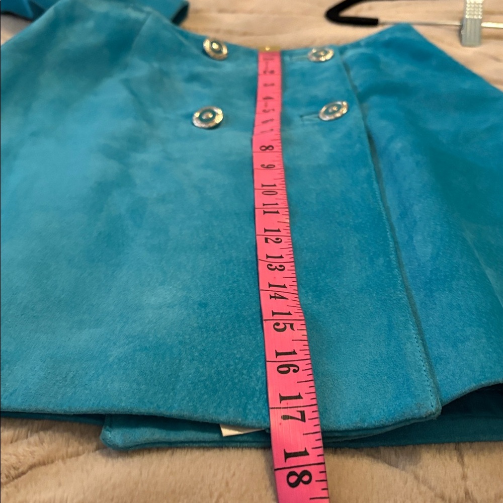 #2  Vintage Danier  1980s two piece skirt and jacket - Picture 9 of 9